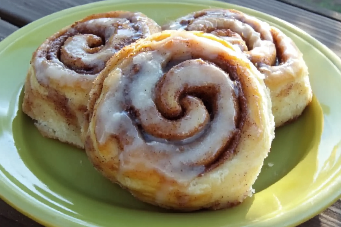 Double Batch Of Amish Cinnamon Rolls - Delightful!