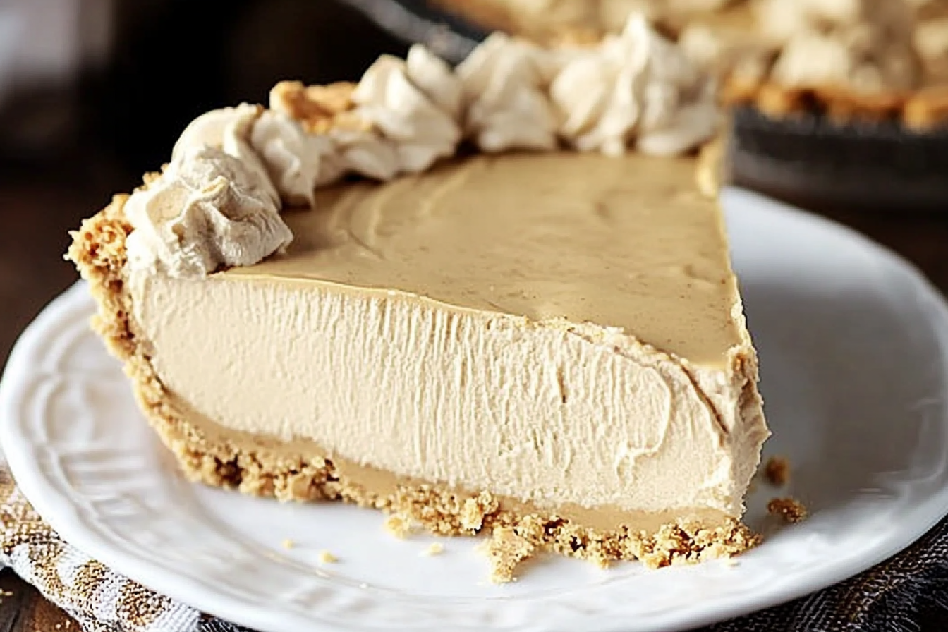 Fluffy No-Bake Peanut Butter Pie