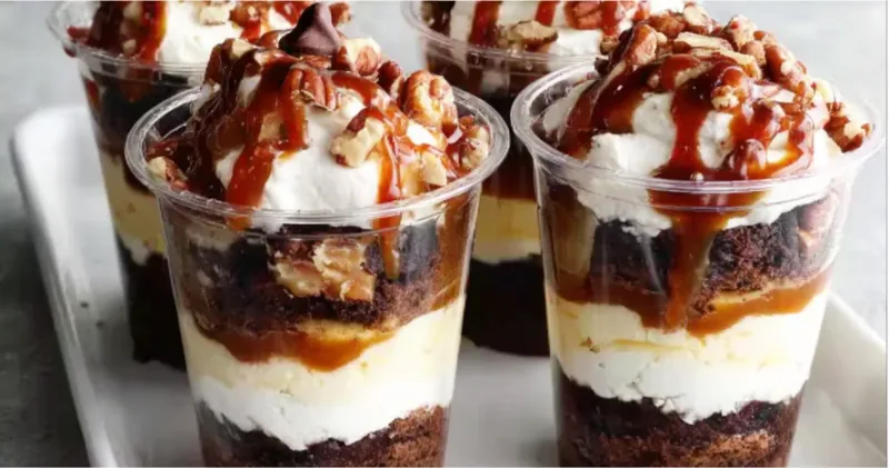 Irresistible Loaded Brownie Cheesecake Cups: The No-Bake Delight